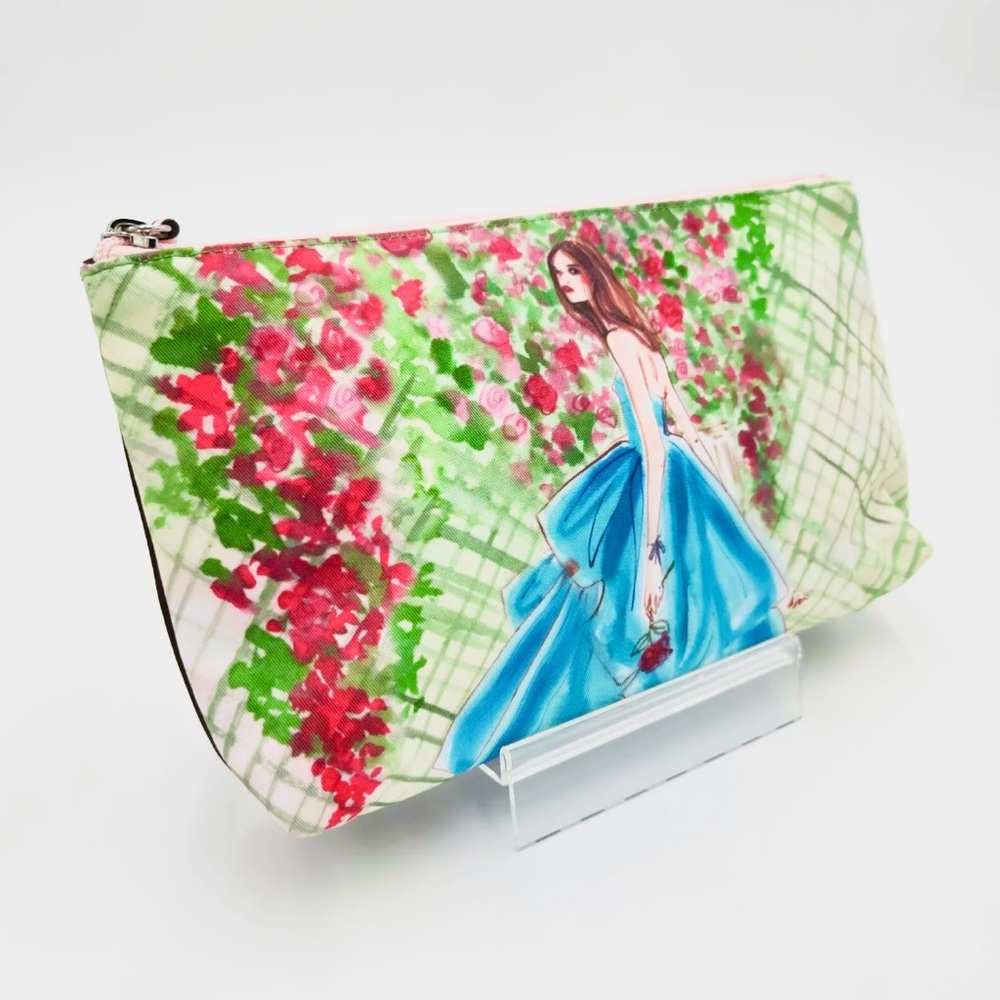Henri Bendel Large Garden Lady
Cosmetic Bag NWT - Picture 2 of 6
